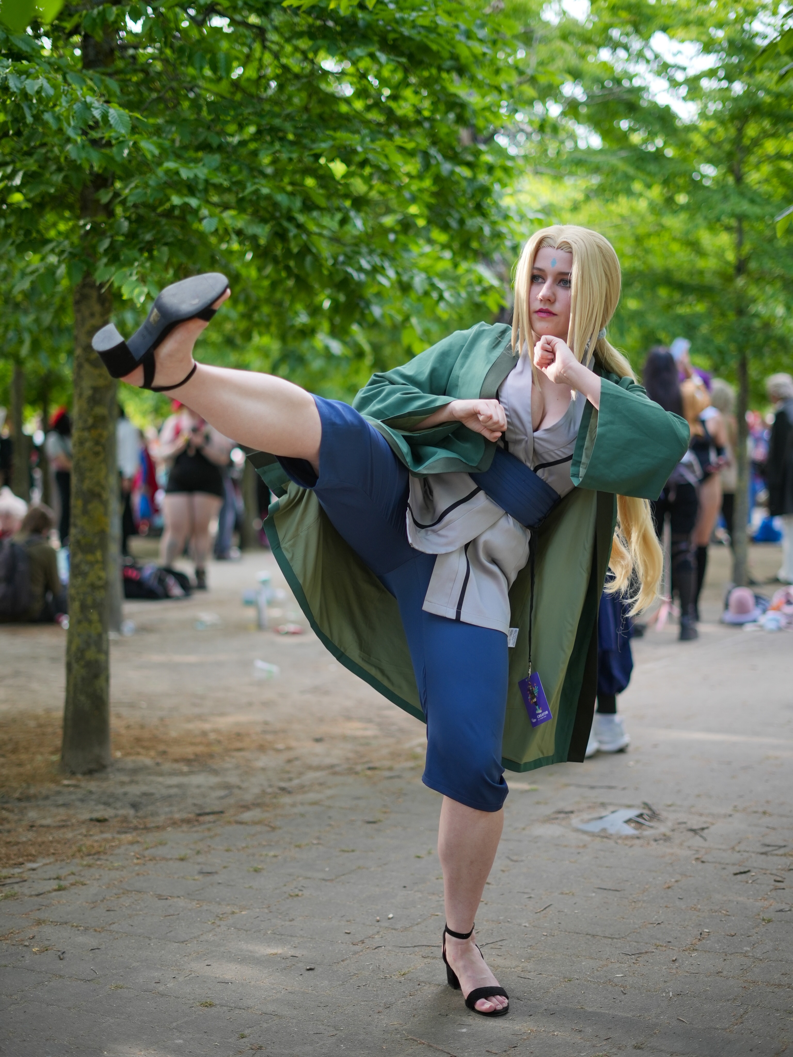 Tsunade cosplay photo