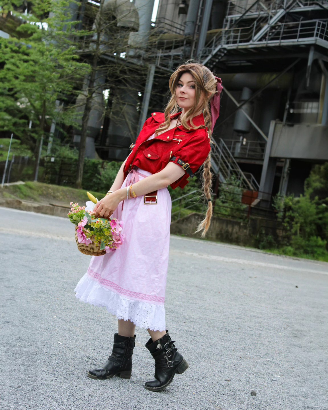 Aerith Gainsborough cosplay photo 1 of 4