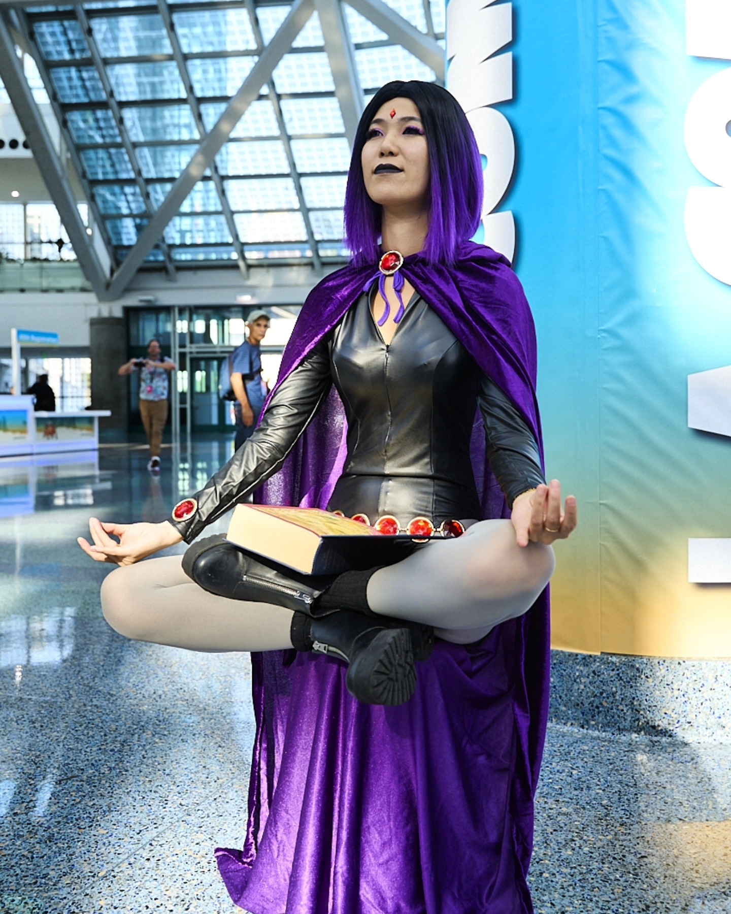 superman-dcu-raven cosplay contribution