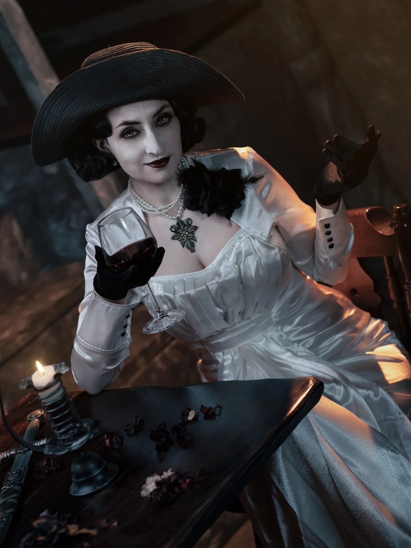 Lady Dimitrescu cosplay photo 1 of 2