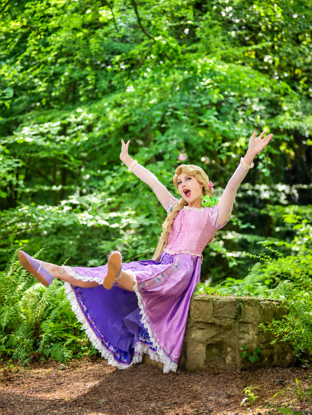 Rapunzel cosplay photo